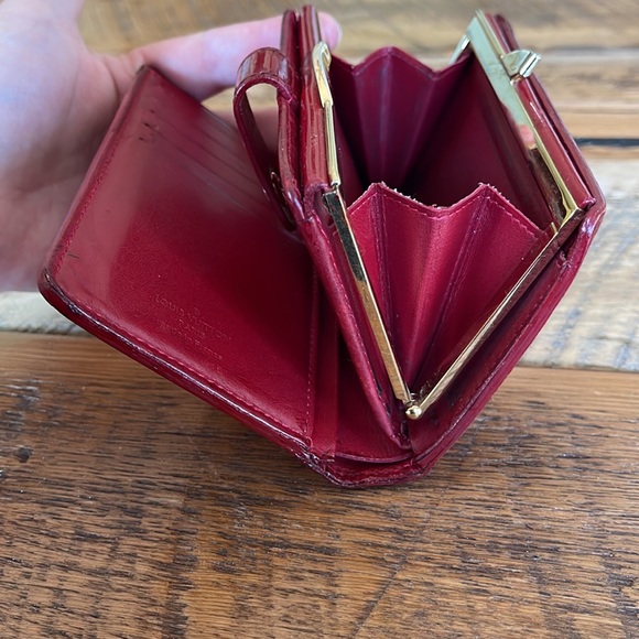 Louis Vuitton Red Kiss Lock Wallet - Picture 8 of 14